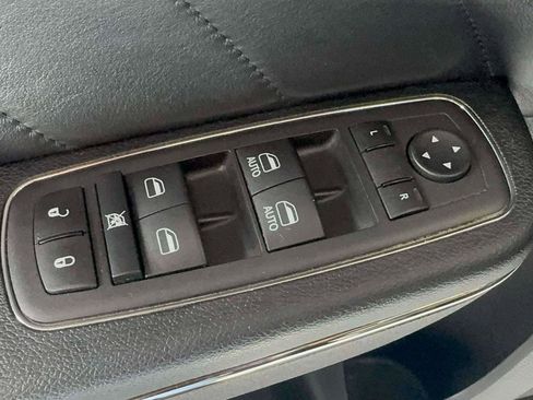 Used 2022 Dodge Charger SRT Hellcat w/ Harman/Kardon Audio Group image 9