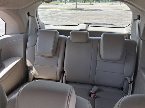 Used 2011 Honda Odyssey EX-L image 15