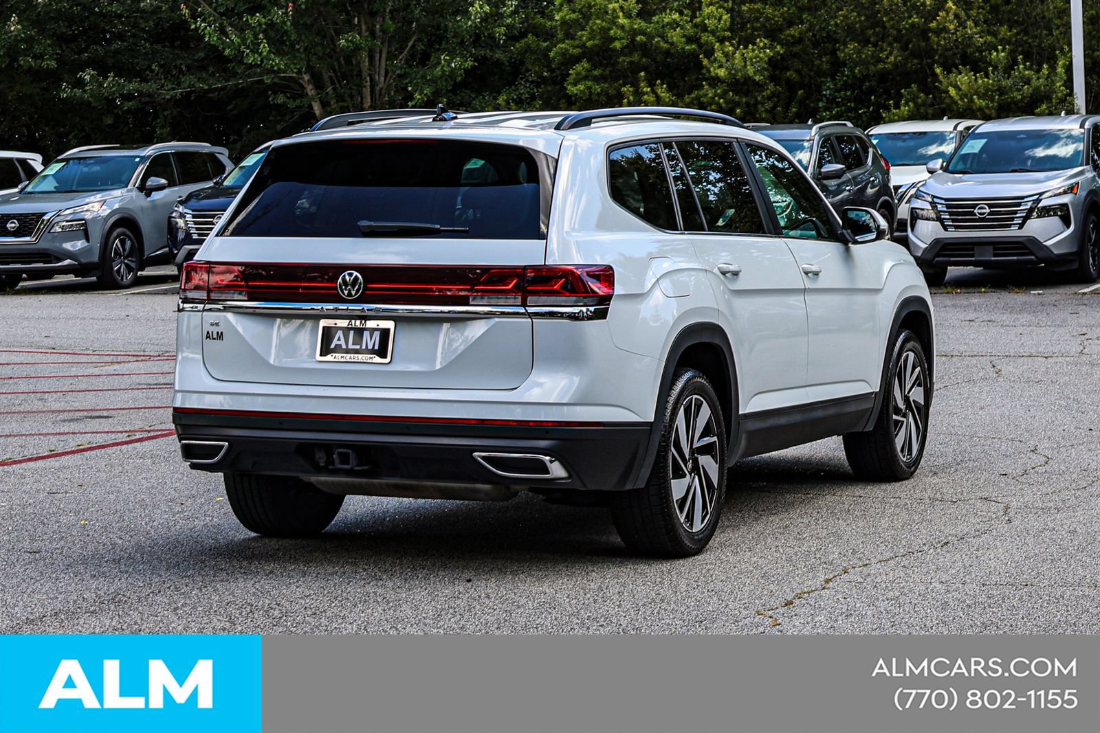 Used 2025 Volkswagen Atlas SE FWD image 6