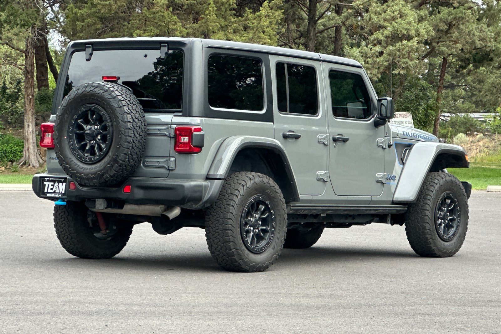Used 2023 Jeep Wrangler Unlimited Rubicon 4xe AWD/4WD image 4