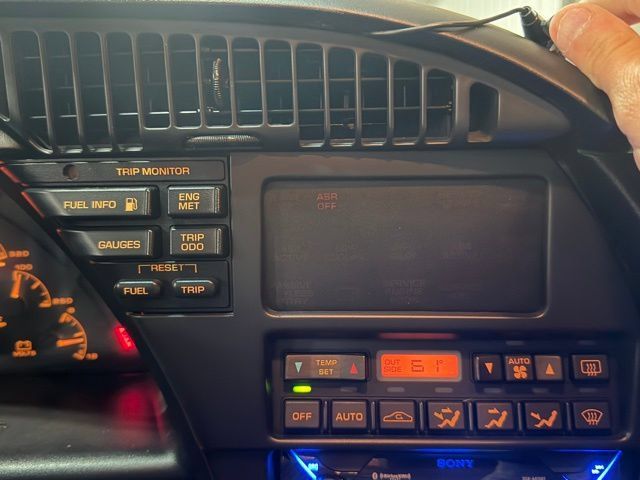 Used 1992 Chevrolet Corvette Coupe RWD image 12