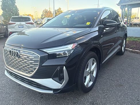 Used 2024 Audi Q4 e-tron Premium Plus w/ Premium Plus image 3