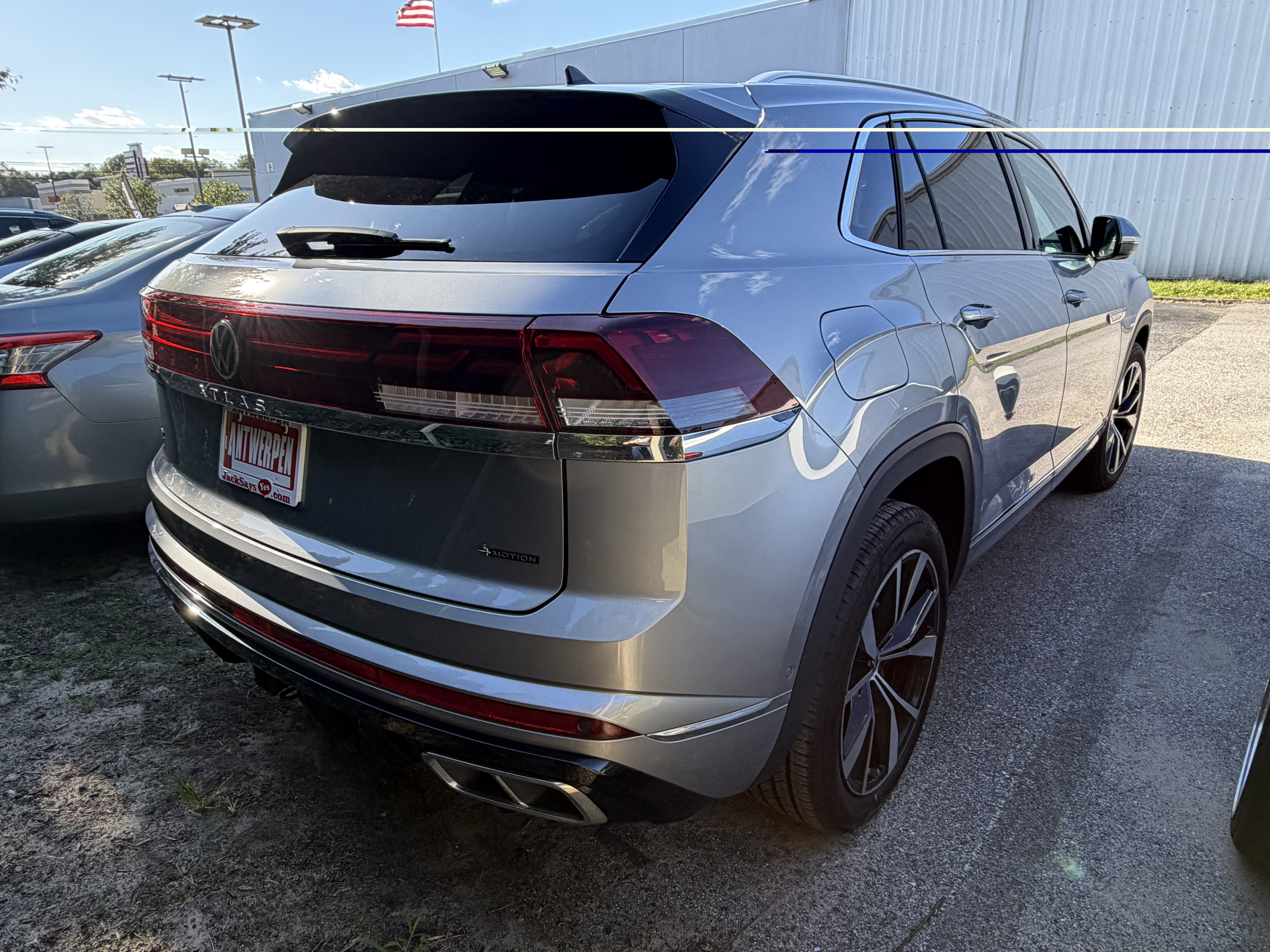 Used 2024 Volkswagen Atlas Cross Sport SEL Premium R-Line AWD/4WD image 8