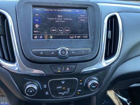 Used 2023 Chevrolet Equinox LT AWD/4WD image 11