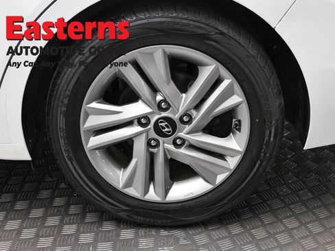 Used 2020 Hyundai Elantra SEL w/ Cargo Package (C1) image 8