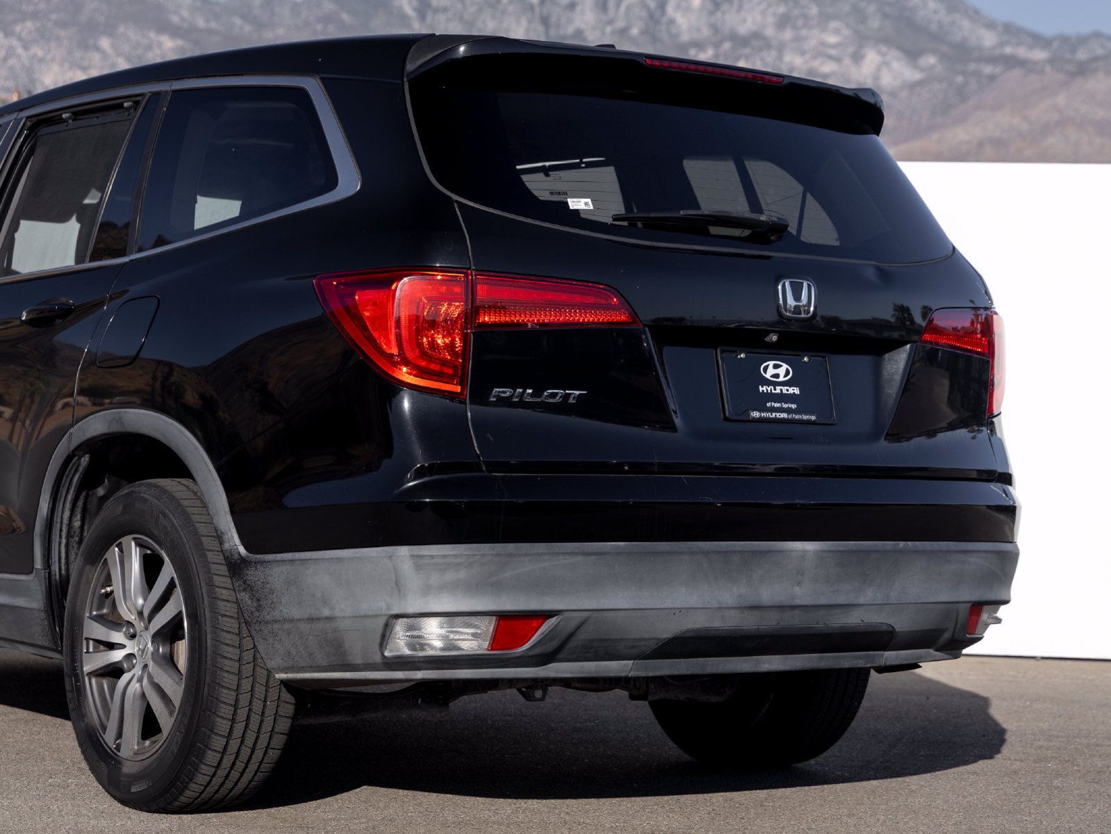 Used 2016 Honda Pilot EX-L image 5