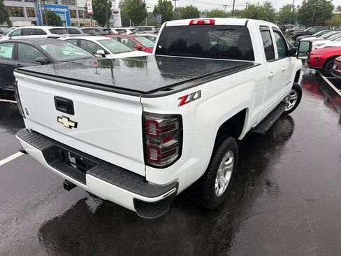 Used 2018 Chevrolet Silverado 1500 LT w/ All Star Edition AWD/4WD image 5