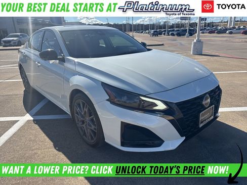 Used 2023 Nissan Altima 2.0 SR image 1