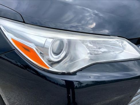 Used 2017 Toyota Camry LE FWD image 27