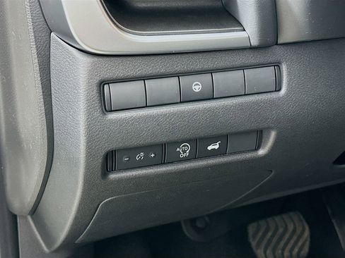 New 2026 Nissan Rogue SV AWD/4WD image 15