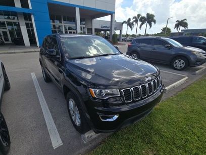 Used 2022 Jeep Grand Cherokee Laredo E