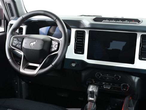 New 2026 Ford Bronco Heritage Edition AWD/4WD image 8