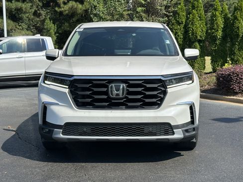 Used 2024 Honda Pilot EX-L image 3