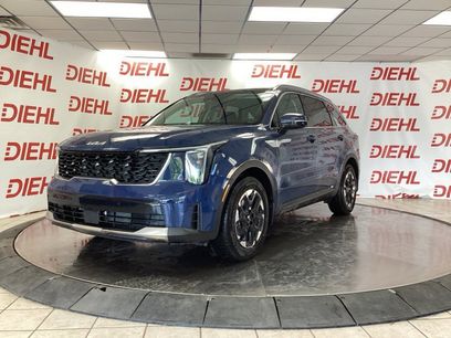 New 2026 Kia Sorento S w/ S Panoramic Sunroof Package