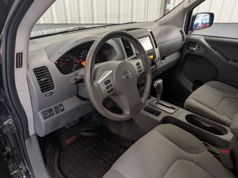 Used 2019 Nissan Frontier SV w/ Value Truck Package RWD image 4