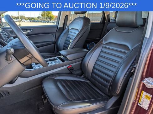 Used 2024 Ford Edge SEL image 21