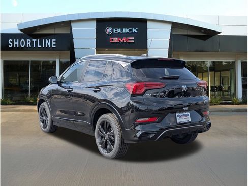 Used 2024 Buick Encore GX Sport Touring AWD/4WD image 5