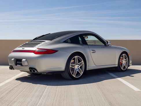 Used 2010 Porsche 911 Targa 4S image 7