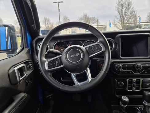 Used 2022 Jeep Wrangler Unlimited Sahara 4xe image 11