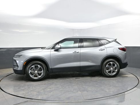 Used 2025 Chevrolet Blazer LT AWD/4WD image 5