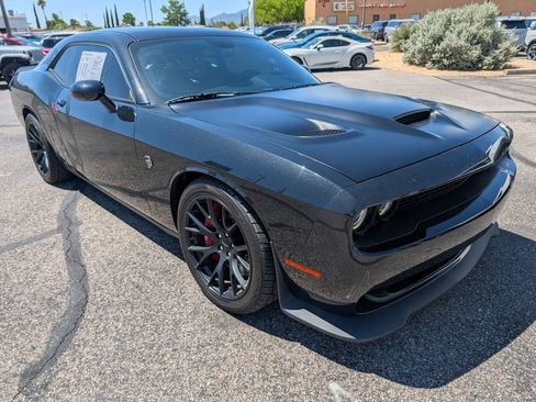 Used 2015 Dodge Challenger SRT Hellcat RWD image 7