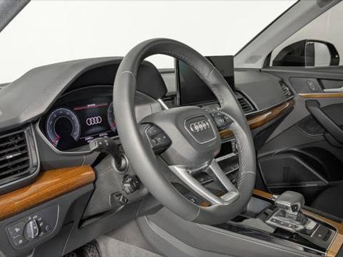 Used 2023 Audi Q5 2.0T Premium Plus w/ Premium Plus Package AWD/4WD image 14