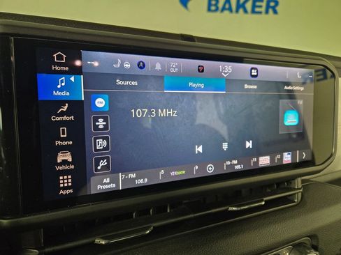 Used 2025 Jeep Gladiator Sport AWD/4WD image 19