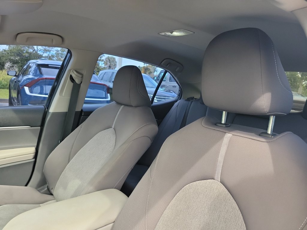 Certified 2022 Toyota Camry LE FWD image 21