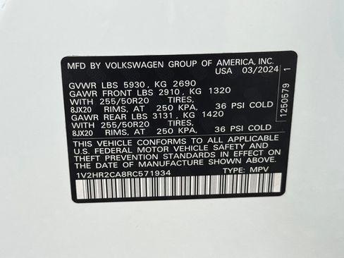 Used 2024 Volkswagen Atlas SE AWD/4WD image 36