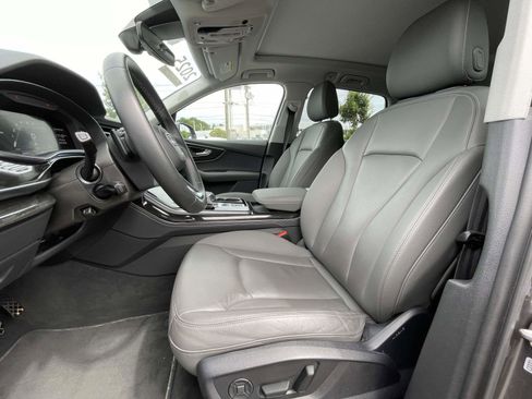 Certified 2025 Audi Q7 3.0T Premium Plus AWD/4WD image 17