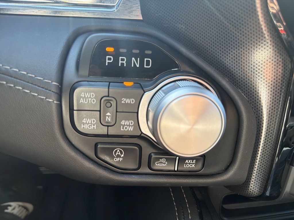 Used 2024 RAM 1500 Limited AWD/4WD image 17