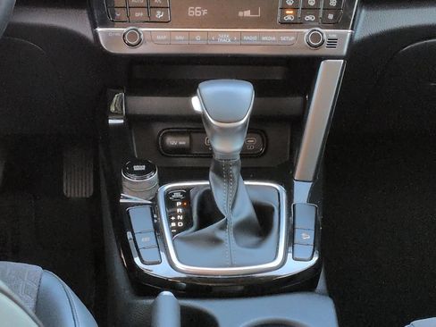 Used 2024 Kia Seltos S FWD image 18