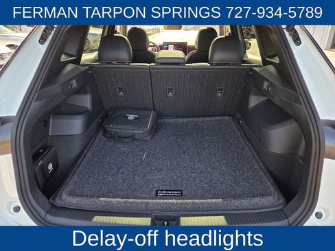 Used 2026 Volkswagen Tiguan SEL R-Line AWD/4WD image 18
