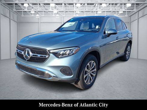 New 2026 Mercedes-Benz GLC 300 4MATIC image 2