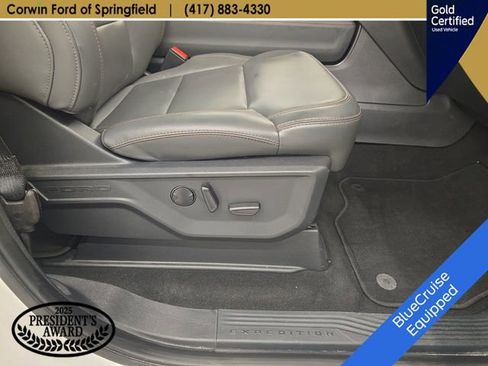Used 2025 Ford Expedition Active AWD/4WD image 11