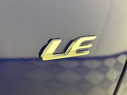 Used 2024 Toyota Corolla Cross LE FWD image 28