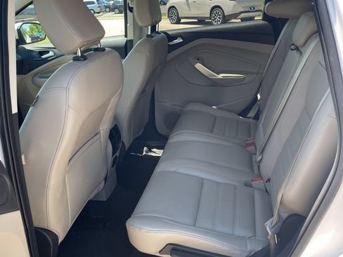 Used 2018 Ford Escape Titanium w/ Ford Safe & Smart Package AWD/4WD image 15