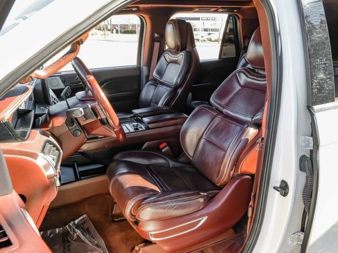 Used 2019 Lincoln Navigator Black Label w/ Cargo Package image 30