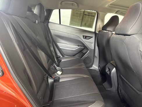 Used 2025 Subaru Crosstrek 2.5i Premium AWD/4WD image 28