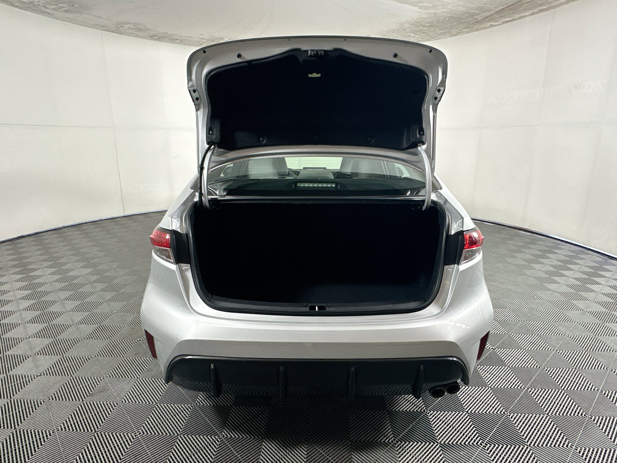 Used 2024 Toyota Corolla SE FWD image 31
