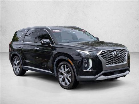 Used 2021 Hyundai Palisade SEL w/ Premium Package FWD image 2