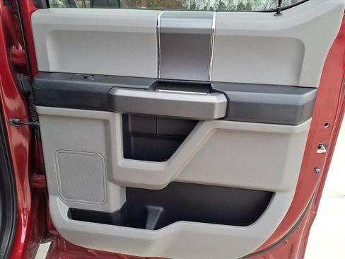 Used 2017 Ford F150 XLT w/ Equipment Group 301A Mid image 8