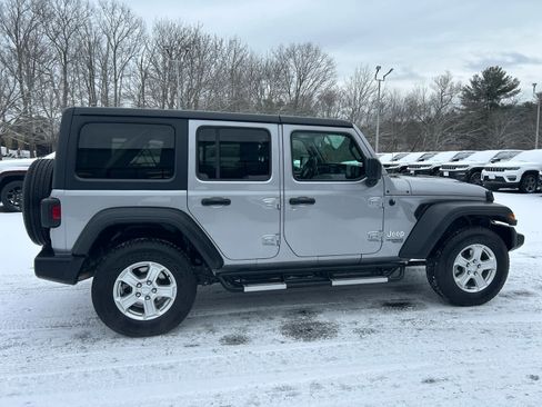 Used 2019 Jeep Wrangler Unlimited Sport S image 5