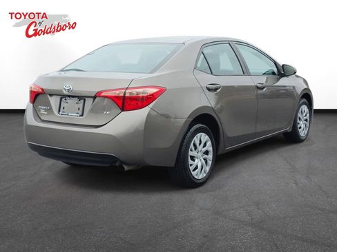 Used 2019 Toyota Corolla LE image 5
