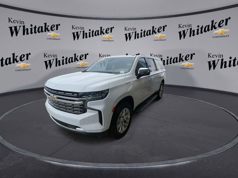 Used 2024 Chevrolet Suburban Premier w/ Premium Package 2 image 4