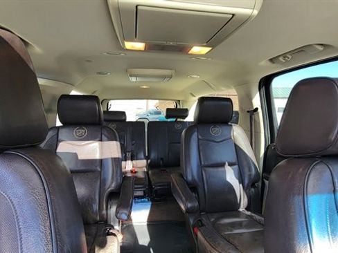 Used 2014 Cadillac Escalade ESV Platinum image 53
