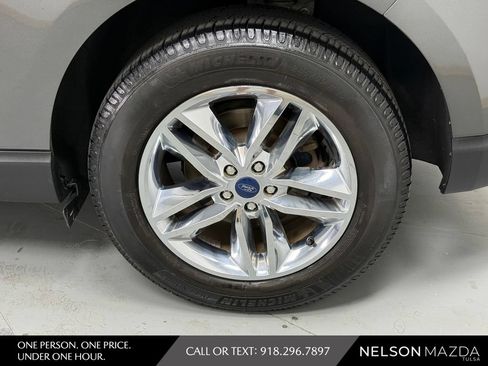 Used 2017 Ford Edge SEL w/ Equipment Group 201A FWD image 12