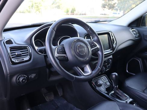 Used 2019 Jeep Compass Limited AWD/4WD image 29