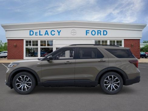 New 2026 Ford Explorer ST-Line AWD/4WD image 4