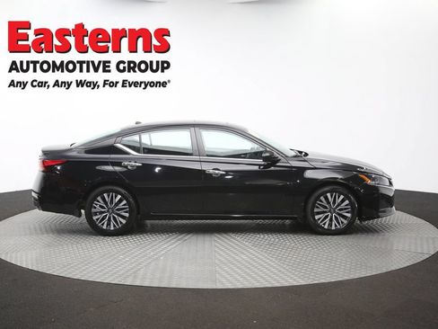 Used 2024 Nissan Altima 2.5 SV w/ SV Premium Package FWD image 46
